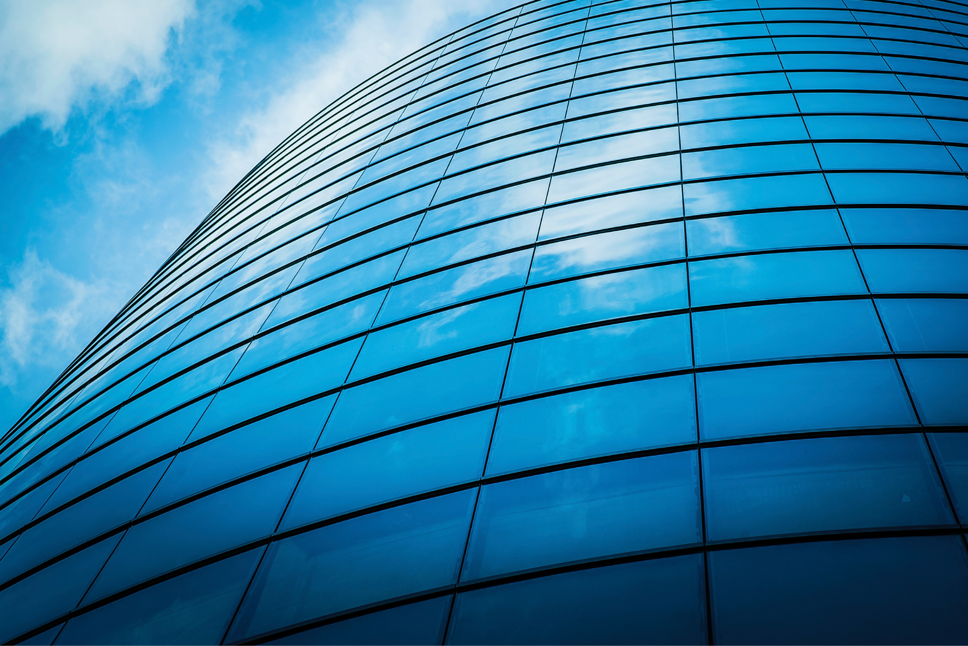 Engineering tomorrow, today: hybrid cloud at the edge